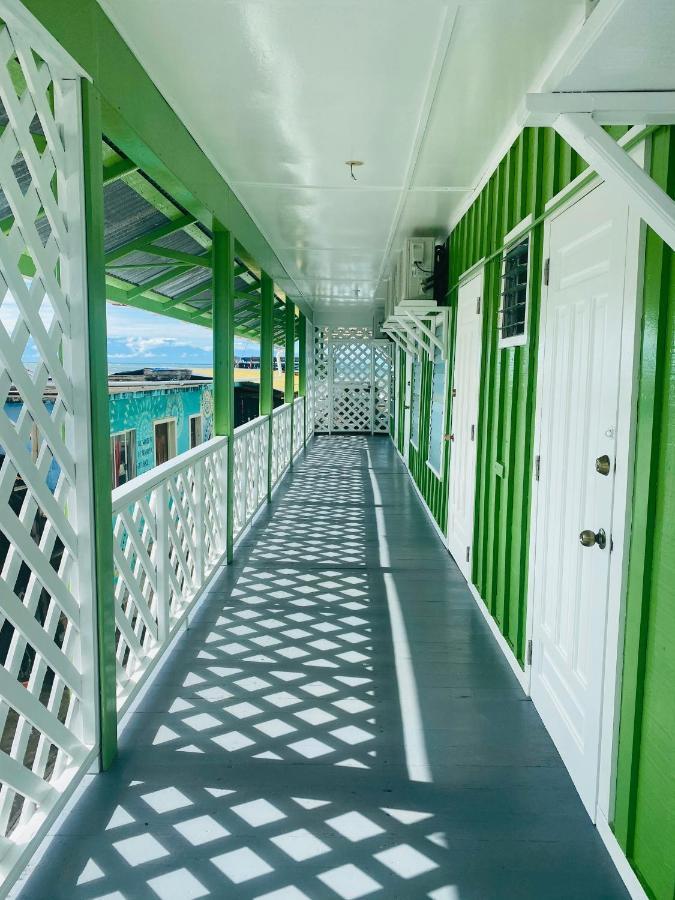 Blue Sky Rentals Утіла Екстер'єр фото