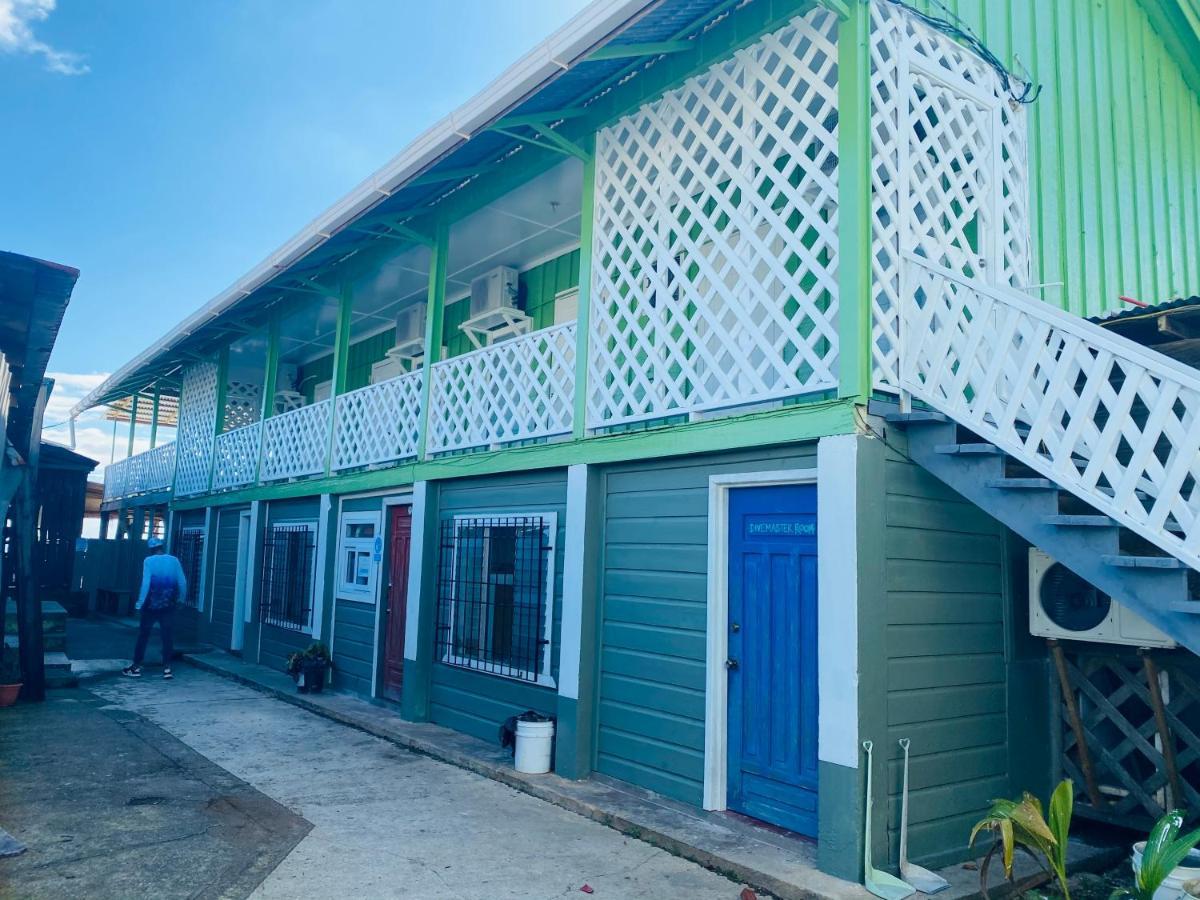 Blue Sky Rentals Утіла Екстер'єр фото